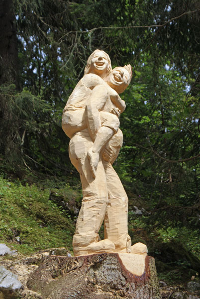 figur_14.jpg - Brandneue 2011 Figur - das Holz ist noch ganz hell