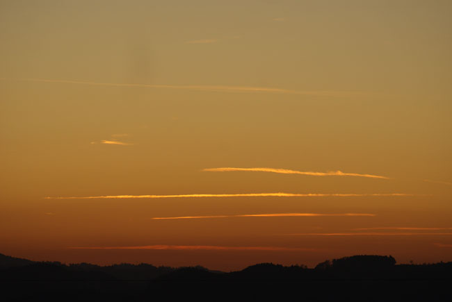 67_feuerhimmel.jpg - ... mit Lichtspielen