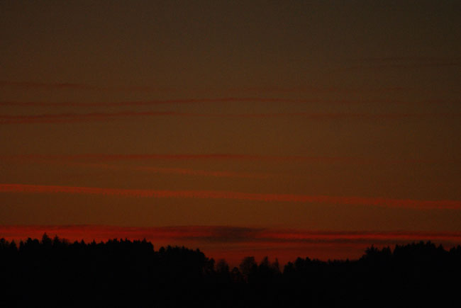 72_feuerstreifen.jpg - Wie Feuer am Horizont - ein prächtiges Naturschauspiel