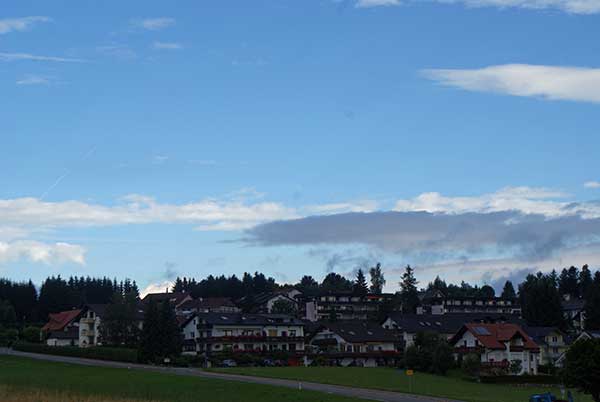 hoechenschwand3.jpg - Aber ein paar Tage konnten wir doch noch blauen Himmel und Sonne geniessen.