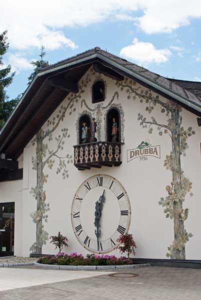 titisee_uhr2.jpg - Schwarzwalduhr im Grossformat