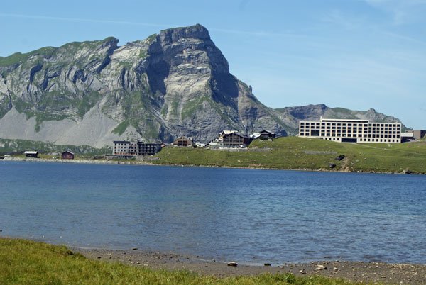 bergmassiv.jpg