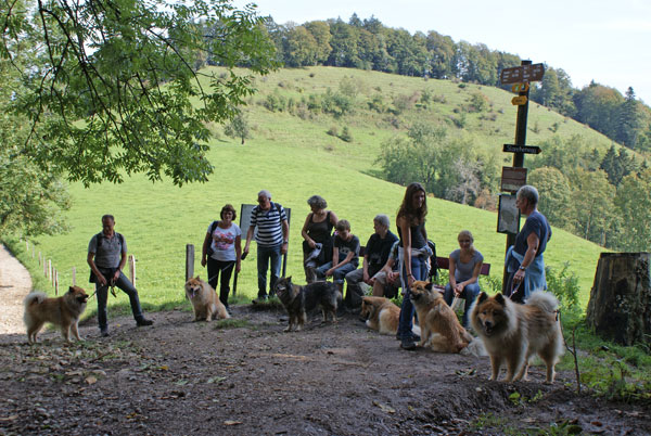 45_rast.jpg - Kleine Pause vor dem Aufstieg