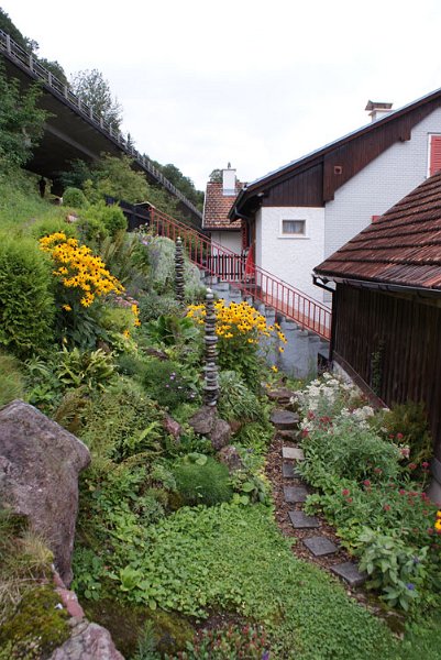 61_gartenzierde.jpg - Steintürme als Garten- und...