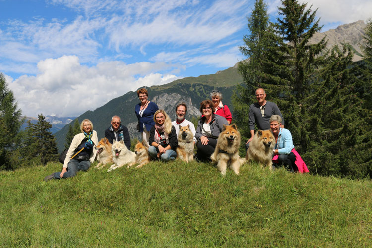 2014_24_treffen.jpg - Gruppenfoto zum 10. Geburtstag