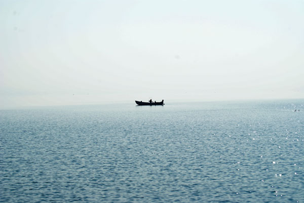 28_boot_see.jpg - Ganz allein auf weiter See