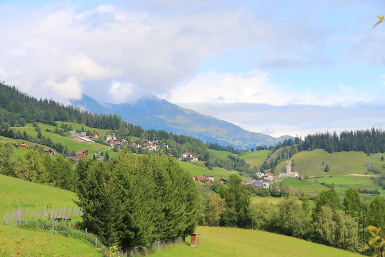 IMG_0539.jpg - Von Riom hat man eine prachtvolle Aussicht